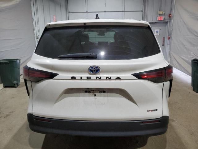 2022 TOYOTA SIENNA LE 5TDKRKEC8NS111199