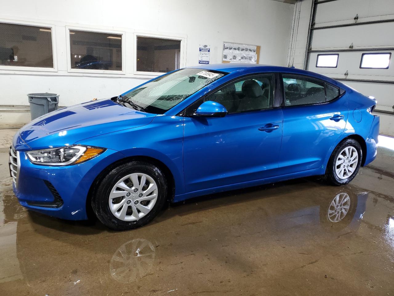 HYUNDAI ELANTRA SE