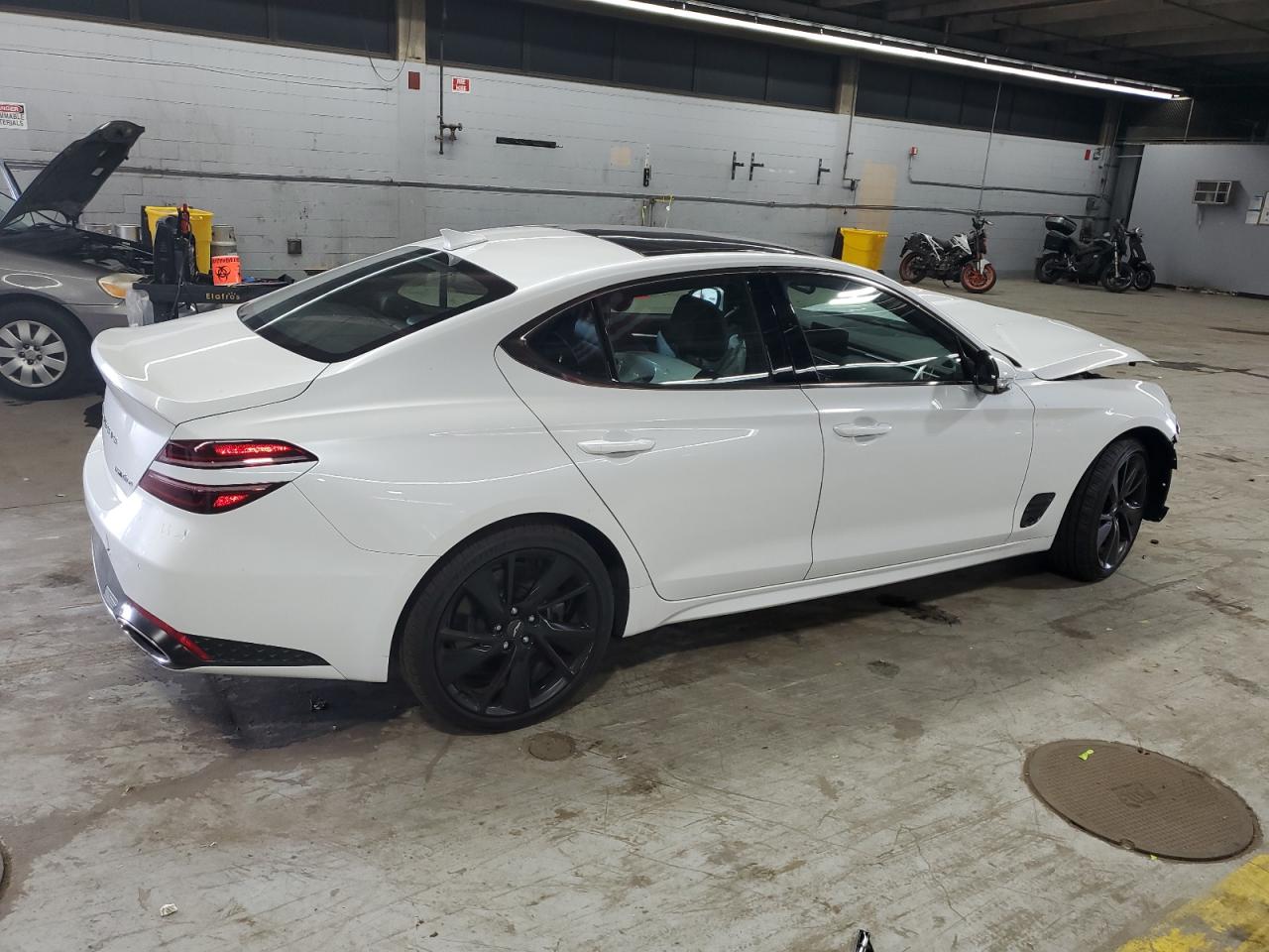 GENESIS G70 BASE