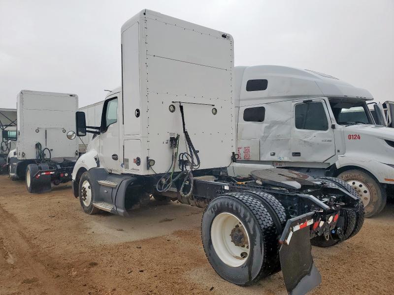 2017 KENWORTH T680 #3285598335