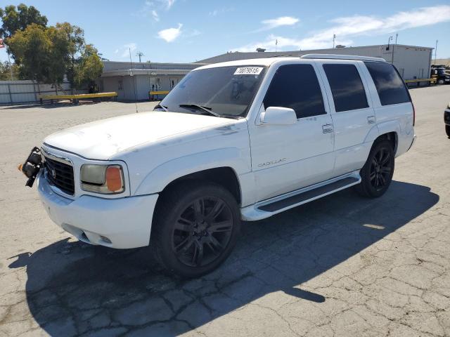 CADILLAC ESCALADE LUXURY
