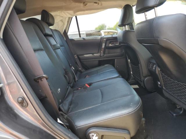 2019 TOYOTA 4RUNNER SR JTEBU5JR8K5699659