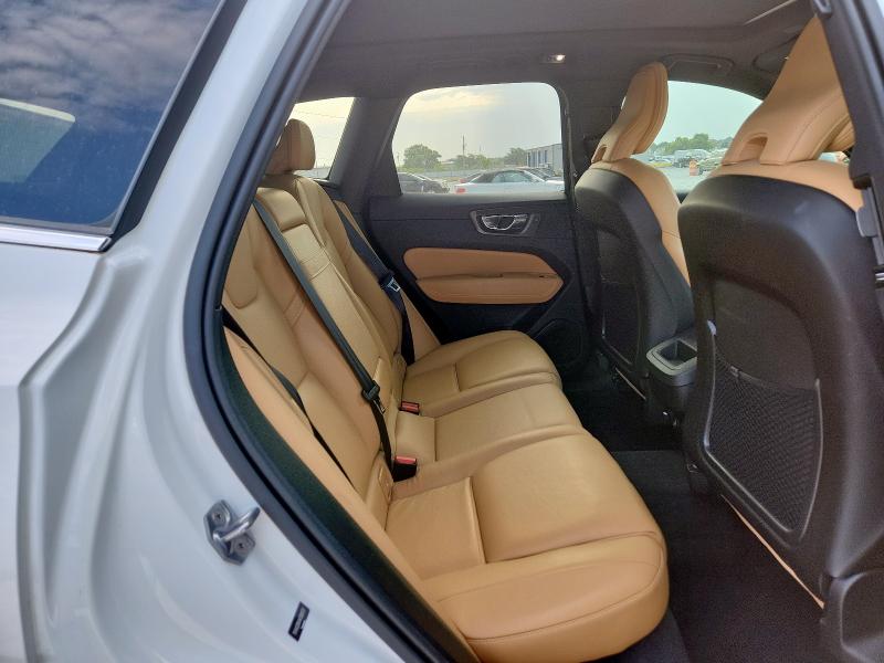 2019 VOLVO XC60 T6 YV4A22RK4K1309737