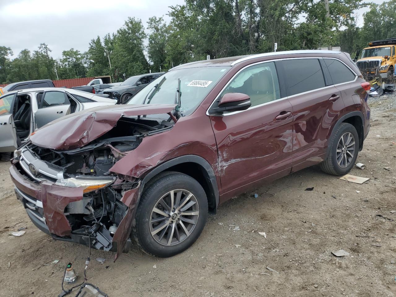 TOYOTA HIGHLANDER SE