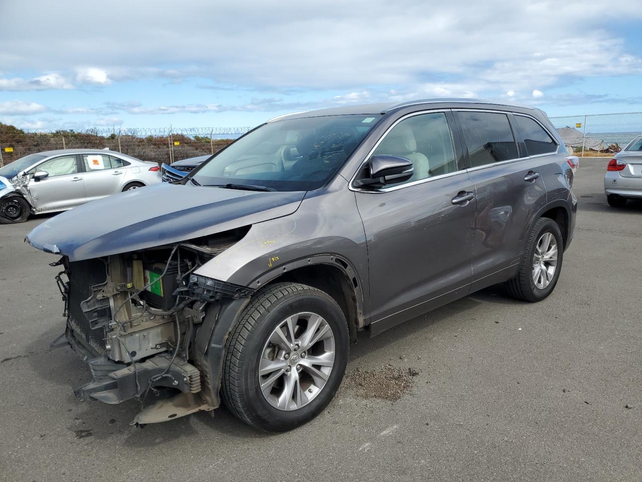 TOYOTA HIGHLANDER XLE