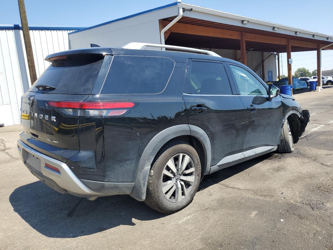 NISSAN PATHFINDER SL