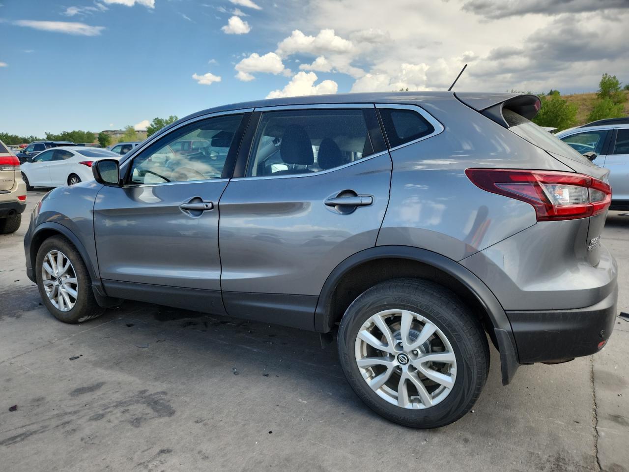 NISSAN ROGUE SPORT S