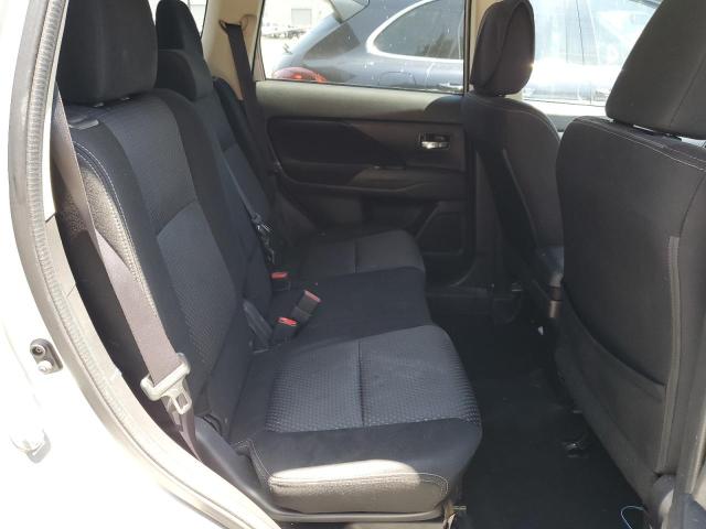 2018 MITSUBISHI OUTLANDER SE JA4AD3A35JJ003713