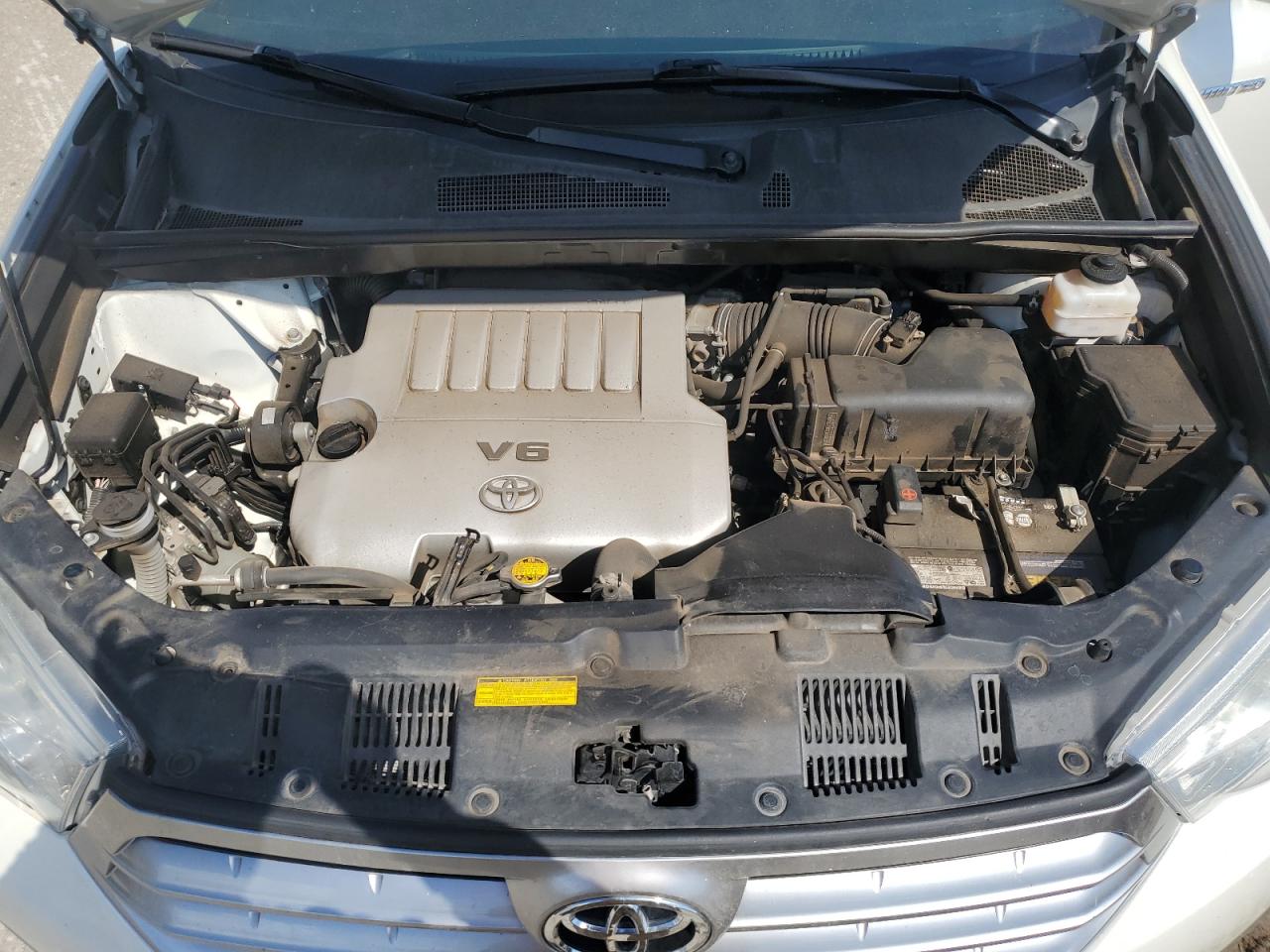 TOYOTA HIGHLANDER LIMITED