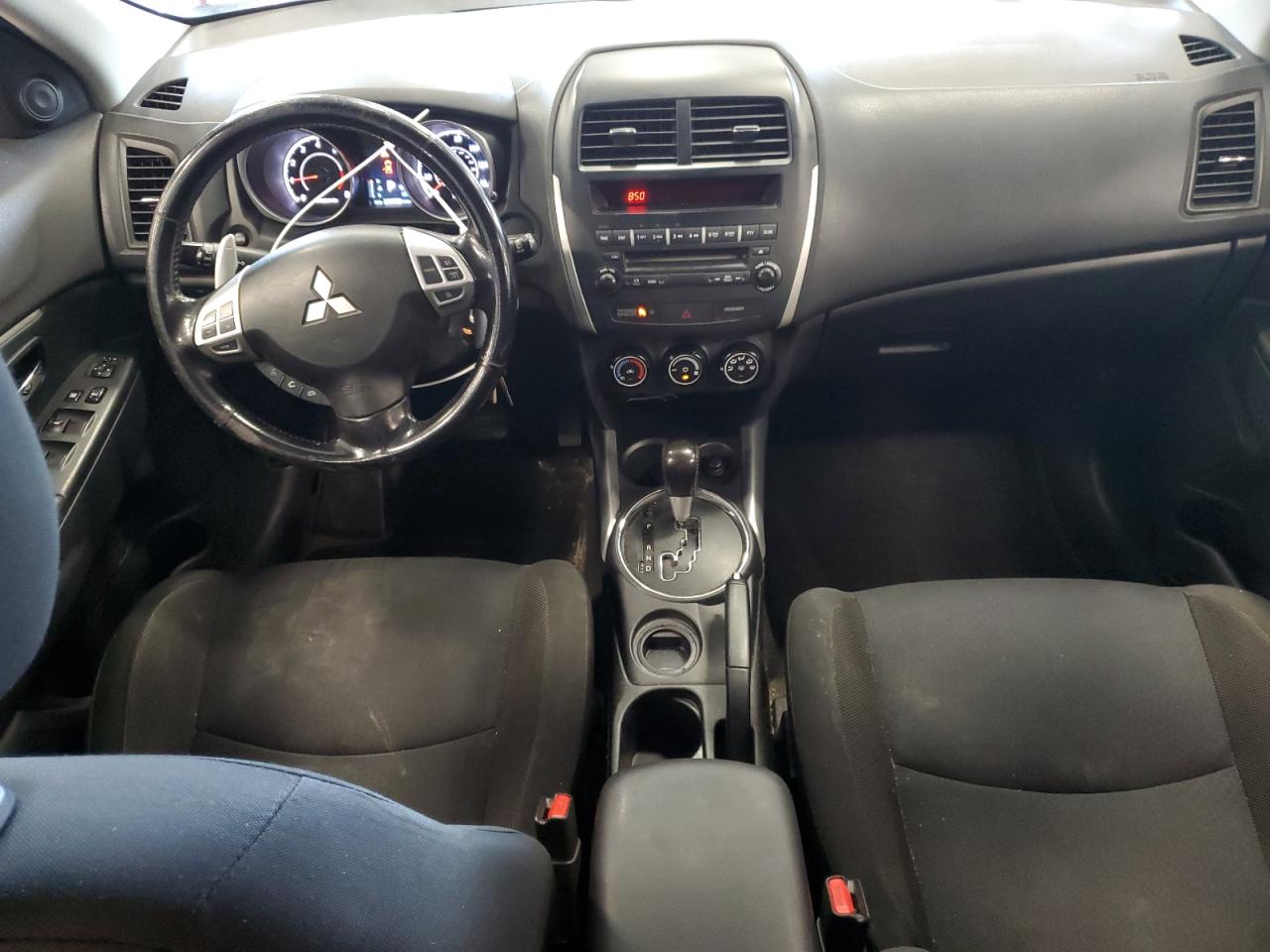 MITSUBISHI OUTLANDER ES