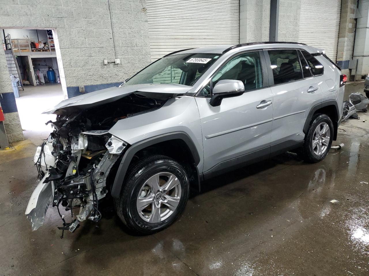 TOYOTA RAV4 XLE