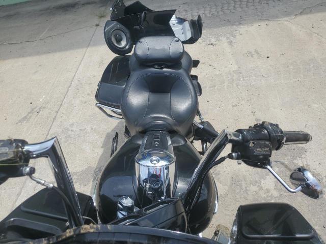 2017 HARLEY-DAVIDSON FLTRU 1HD1KGD13HB609558