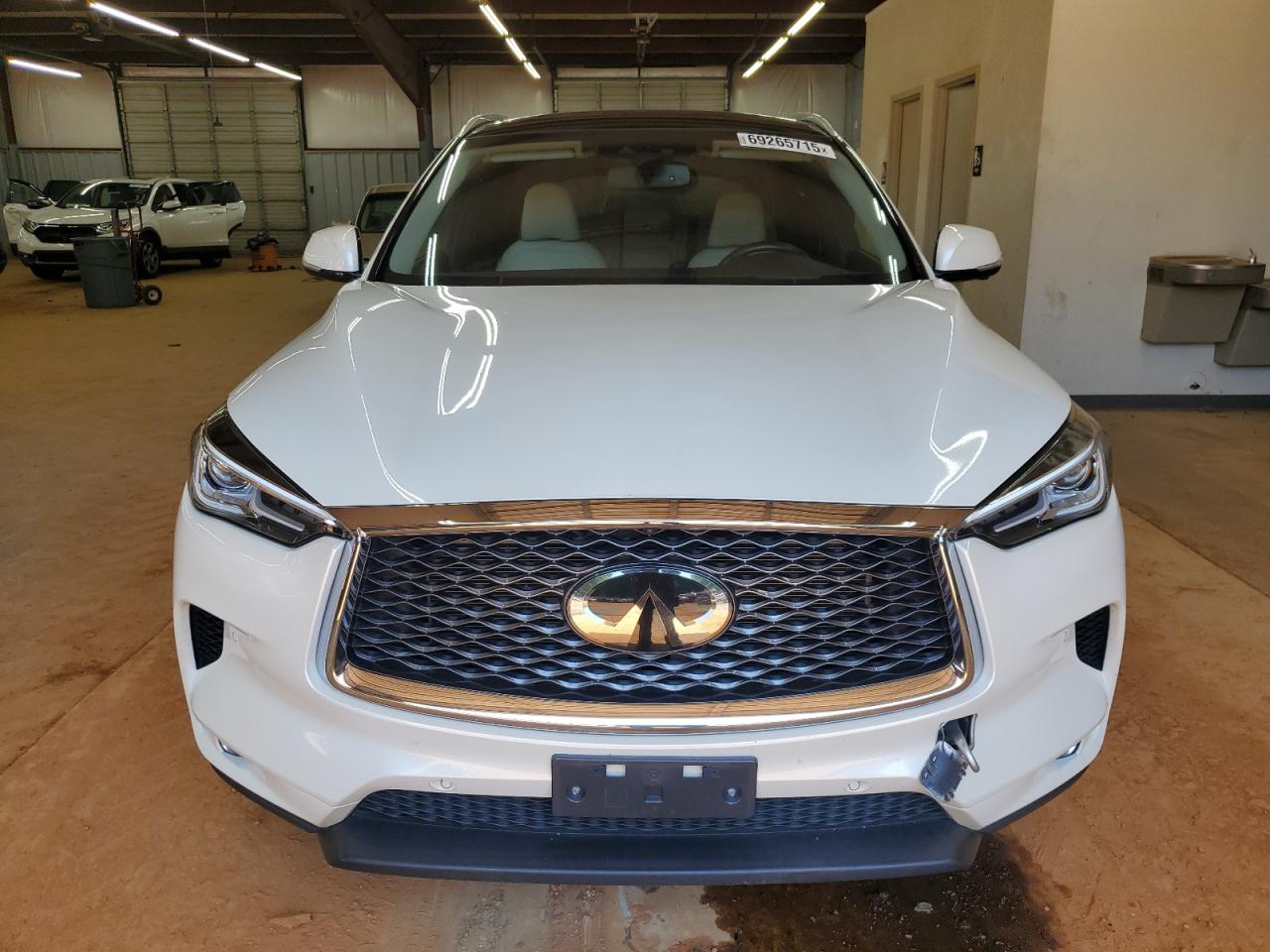 INFINITI QX50 ESSENTIAL
