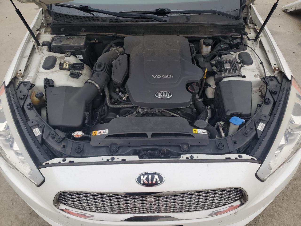 KIA K900