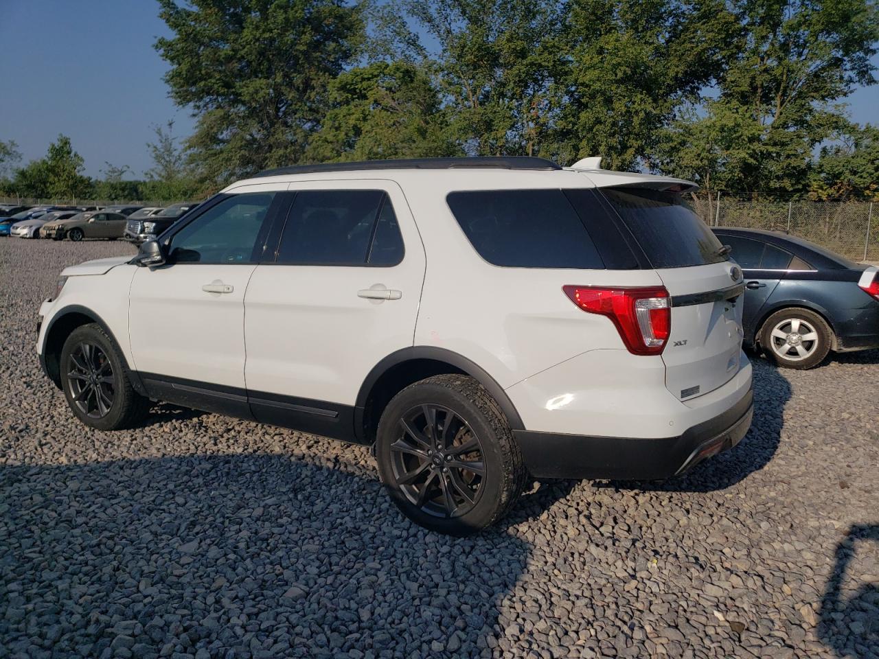 FORD EXPLORER XLT