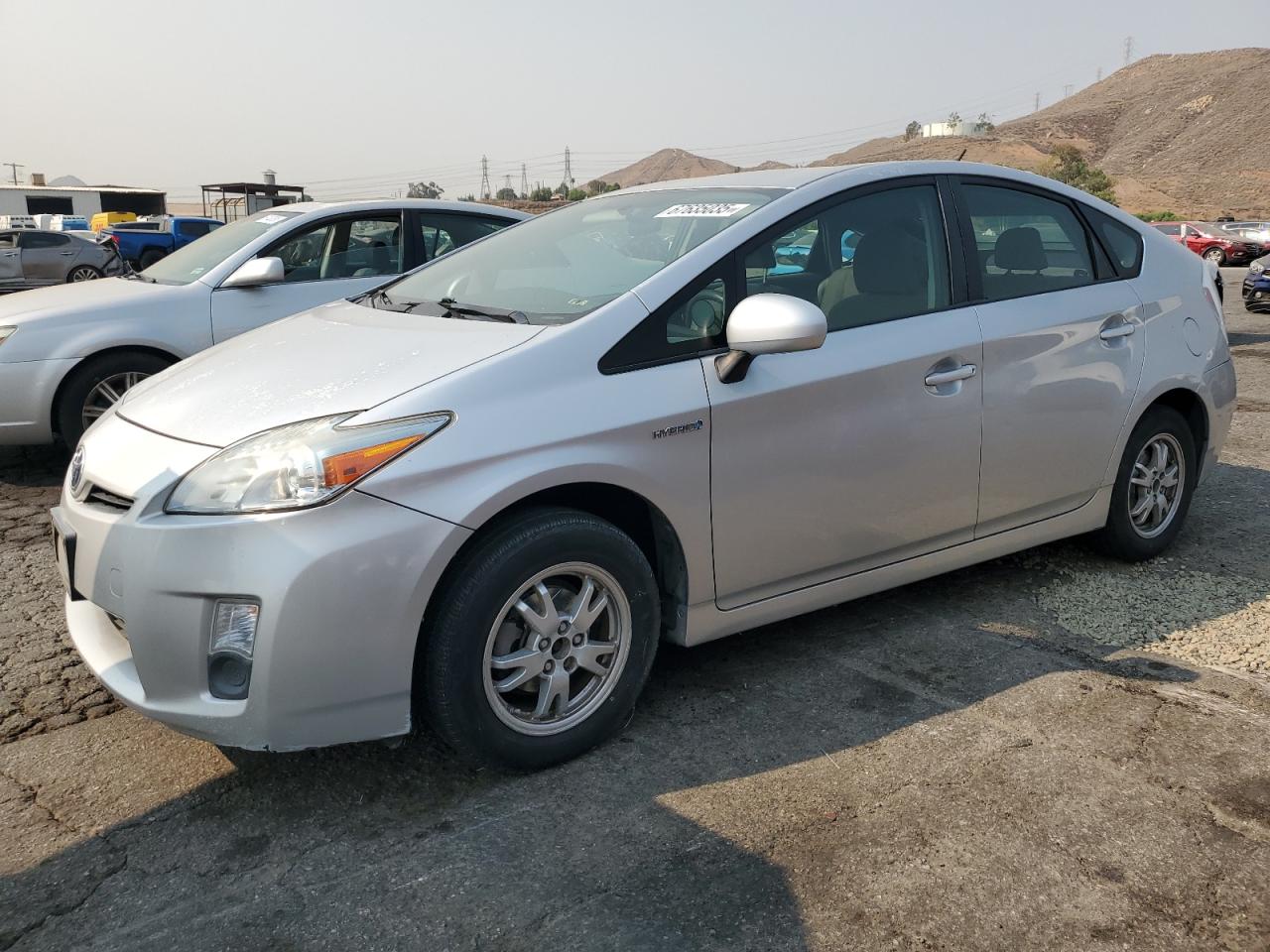 TOYOTA PRIUS