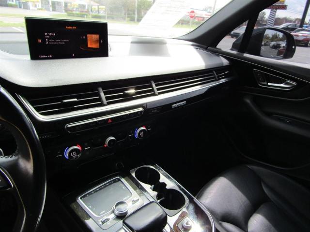 2017 AUDI Q7 PREMIUM WA1AAAF76HD0055XX
