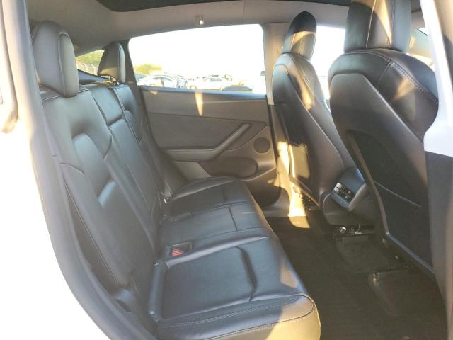 2022 TESLA MODEL Y 7SAYGDEE0NF385601