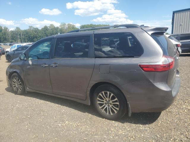 2019 TOYOTA SIENNA XLE 5TDYZ3DC7KS977943