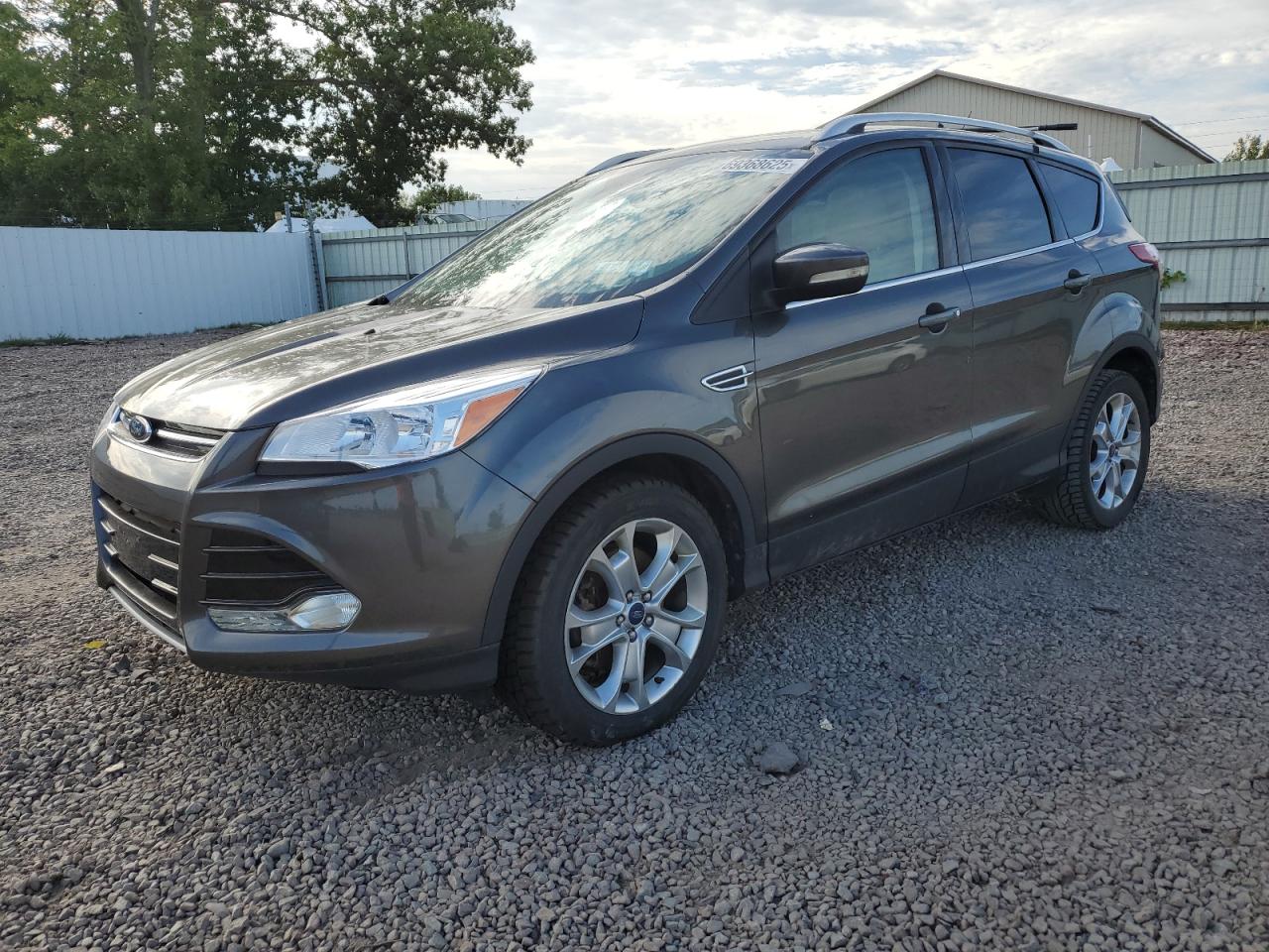 FORD ESCAPE TITANIUM
