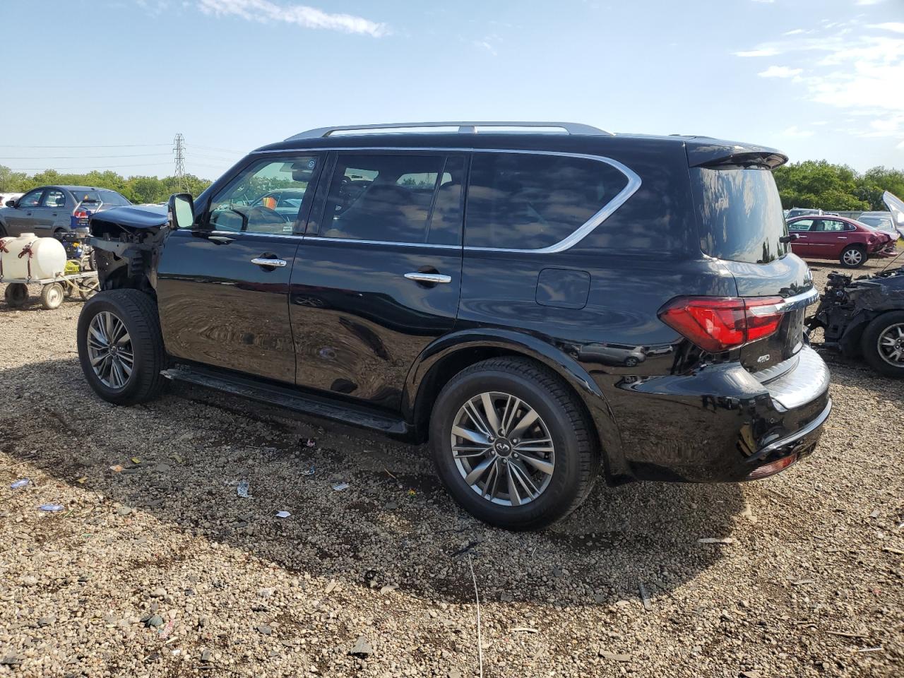 INFINITI QX80 LUXE