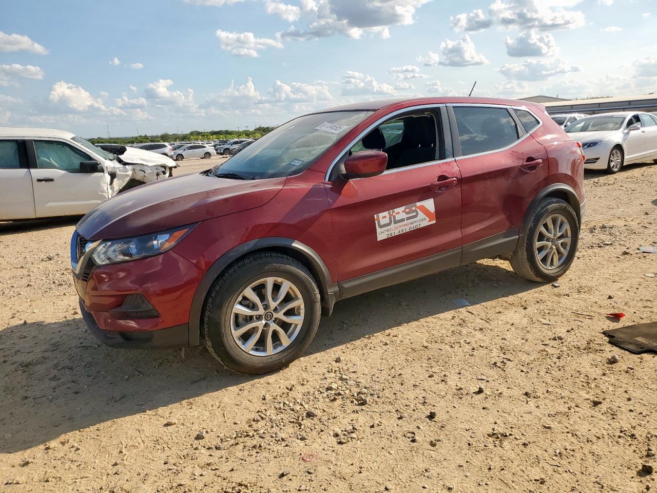 NISSAN ROGUE SPORT S