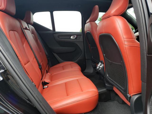 2019 VOLVO XC40 T5 IN YV4162UL2K2091814