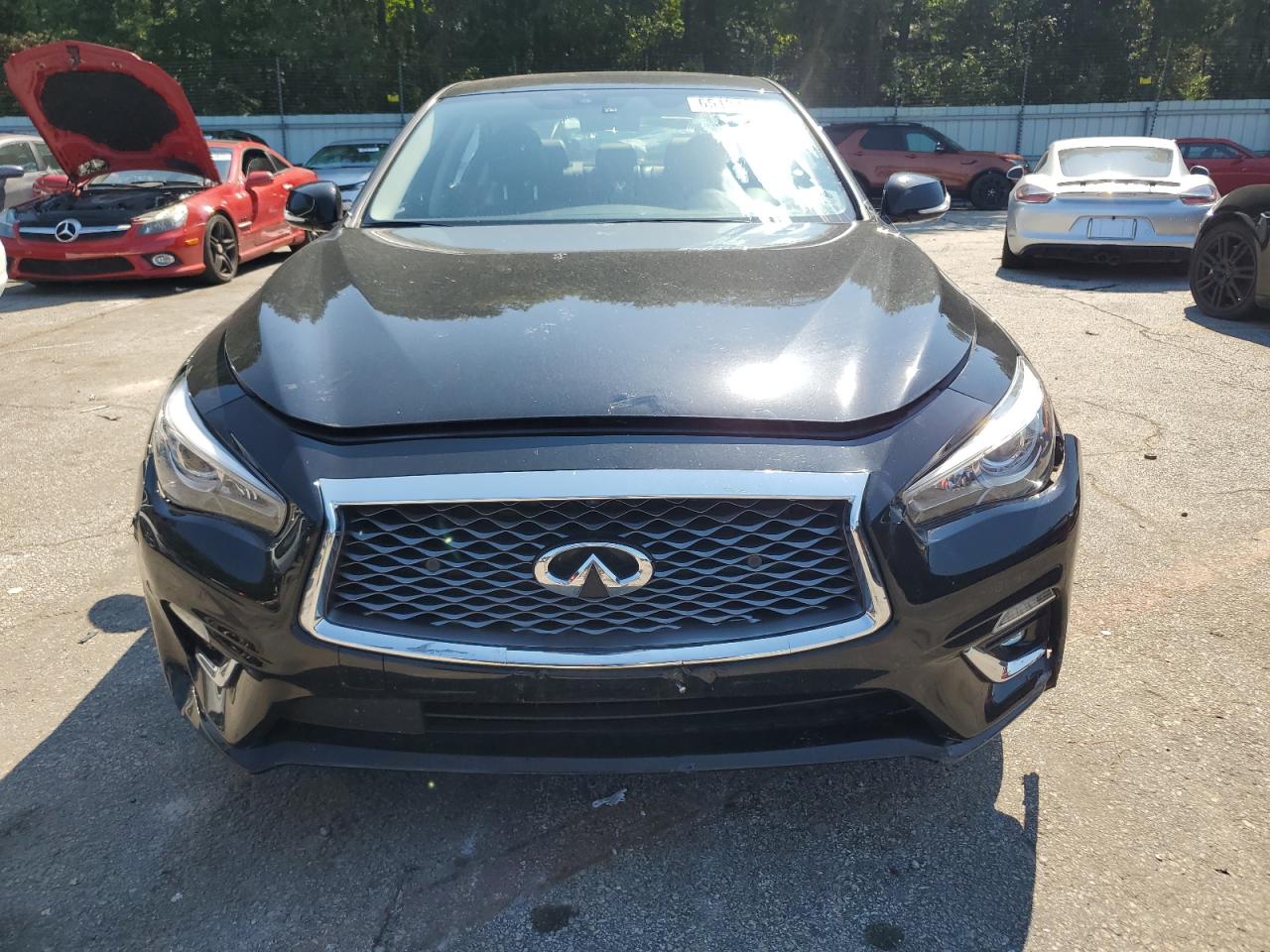 INFINITI Q50 LUXE