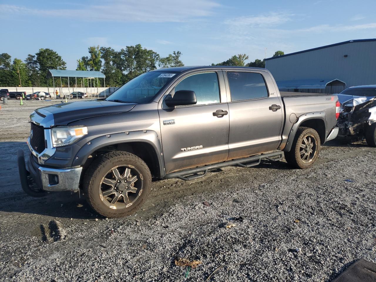 TOYOTA TUNDRA CREWMAX SR5
