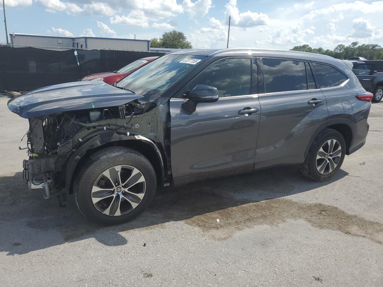 TOYOTA HIGHLANDER XLE