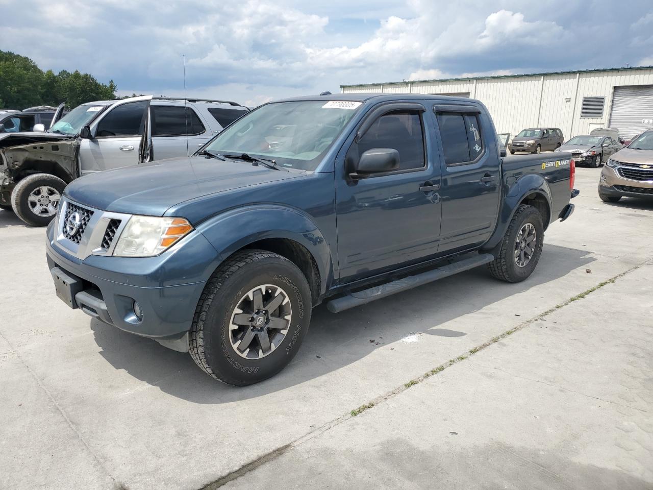 NISSAN FRONTIER S