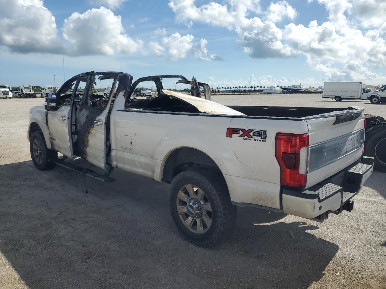 FORD F-350 SUPER DUTY