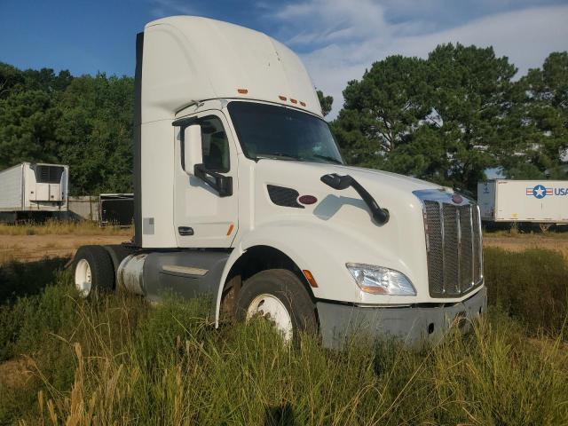 PETERBILT TRACTOR 579 2016 white tractor diesel 1XPBA48X8GD339542 photo #1