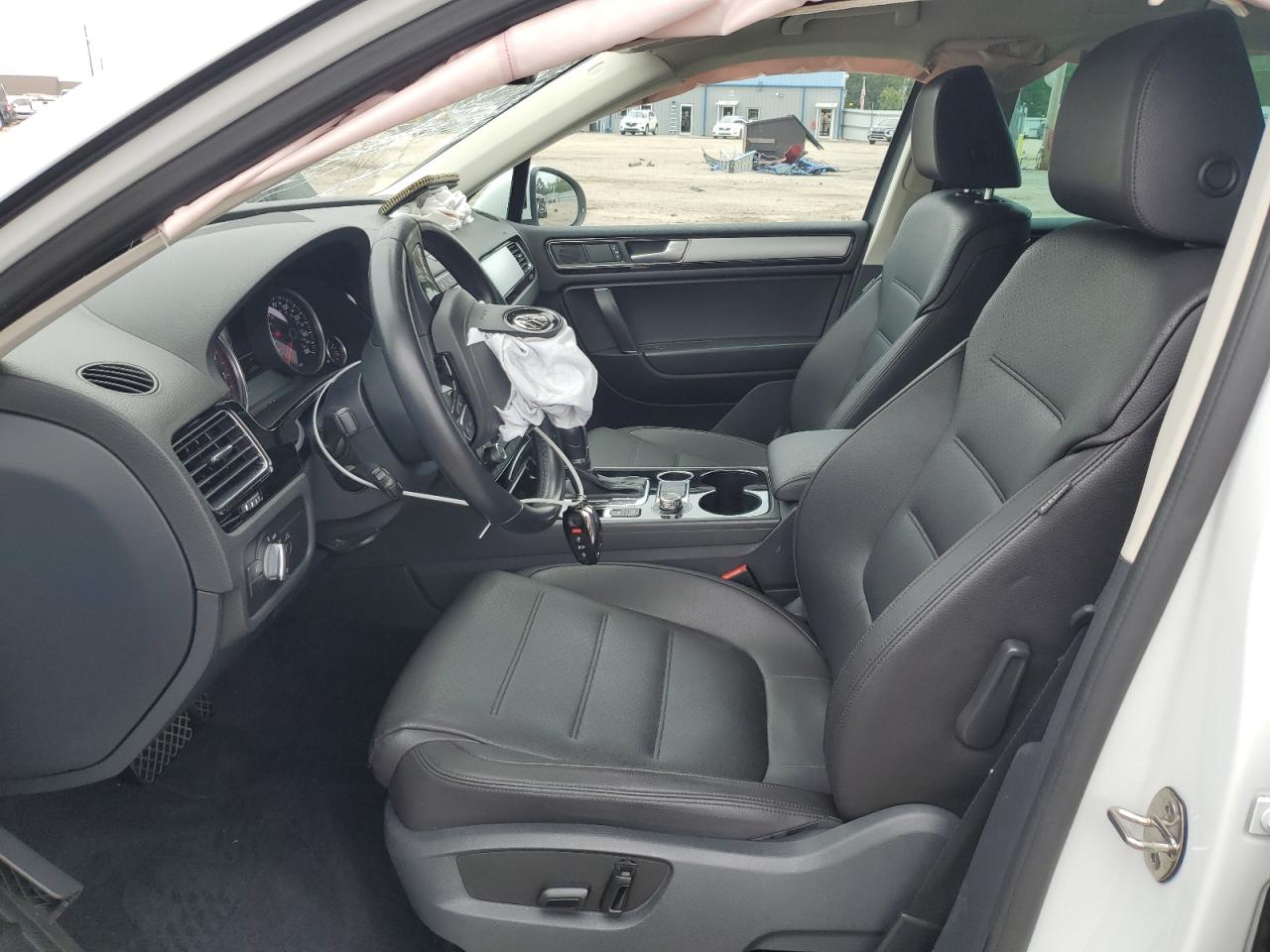 VOLKSWAGEN TOUAREG SPORT