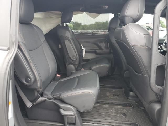 2022 TOYOTA SIENNA XLE 5TDASKFCXNS058083