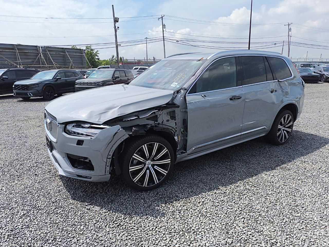 VOLVO XC90 CORE