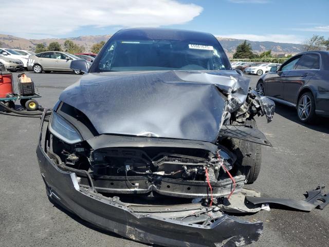 2018 TESLA MODEL X 5YJXCBE21JF136877