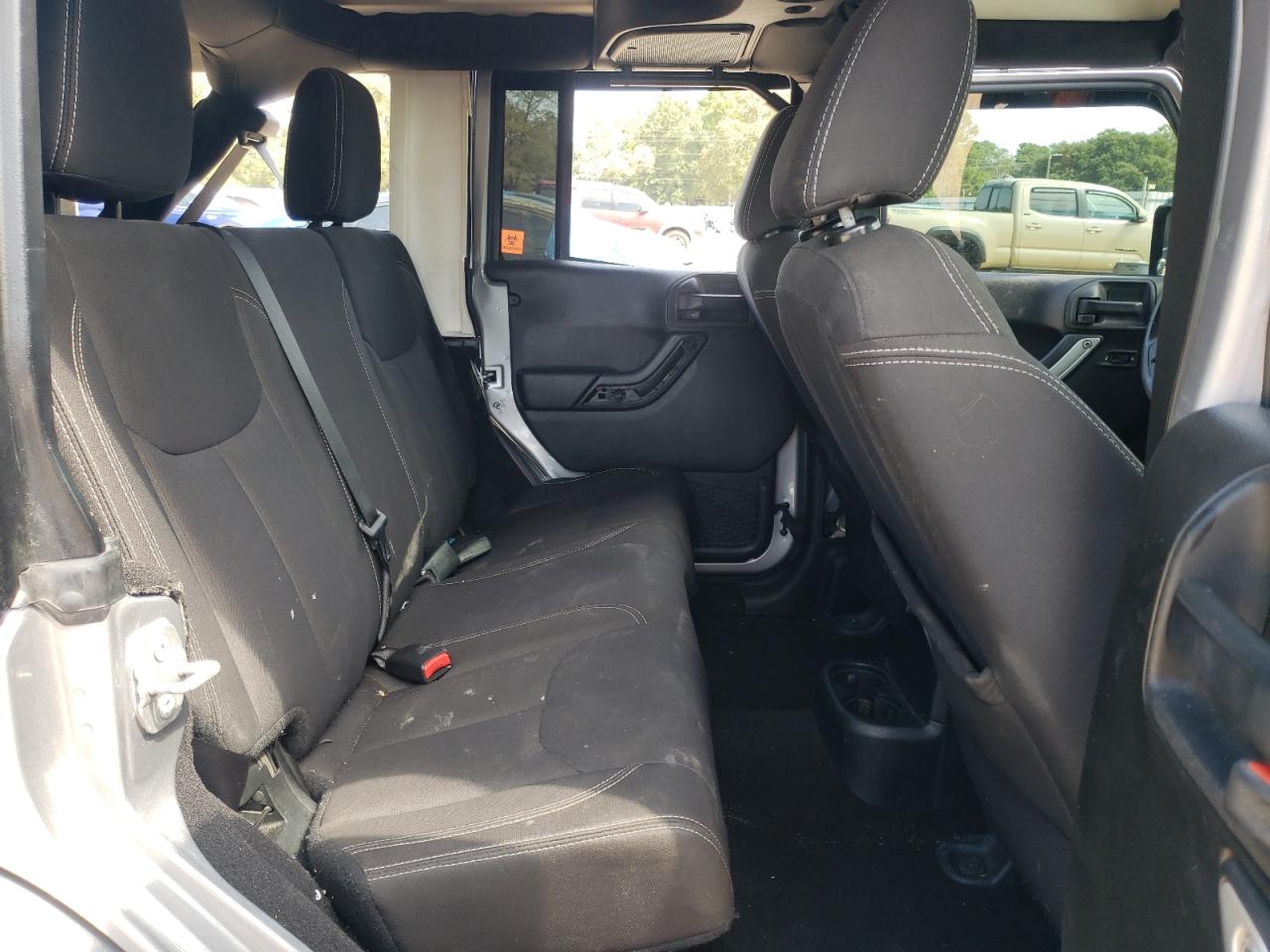 JEEP WRANGLER SAHARA