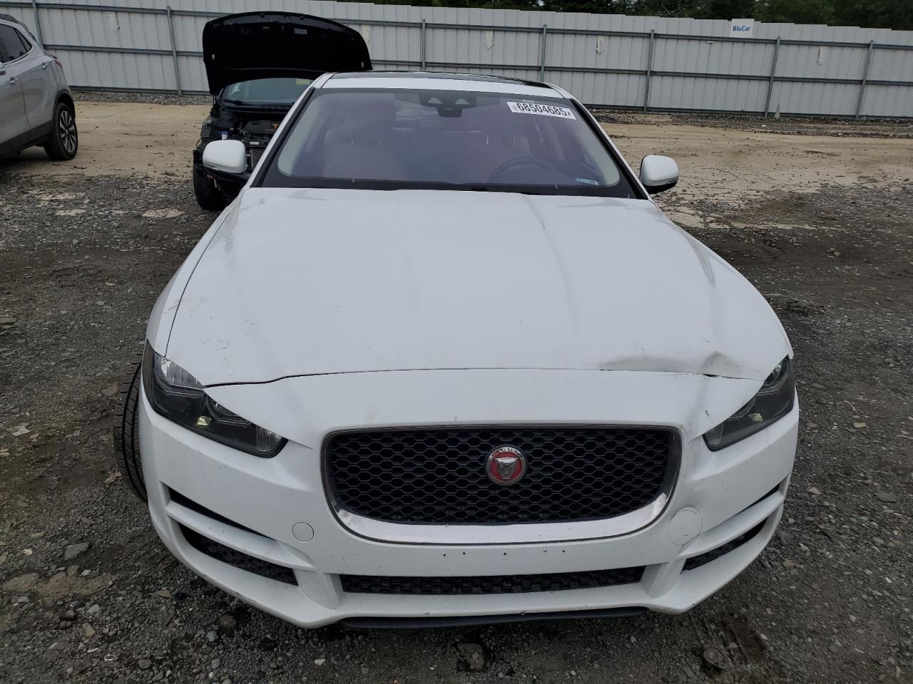 JAGUAR XE PREMIUM