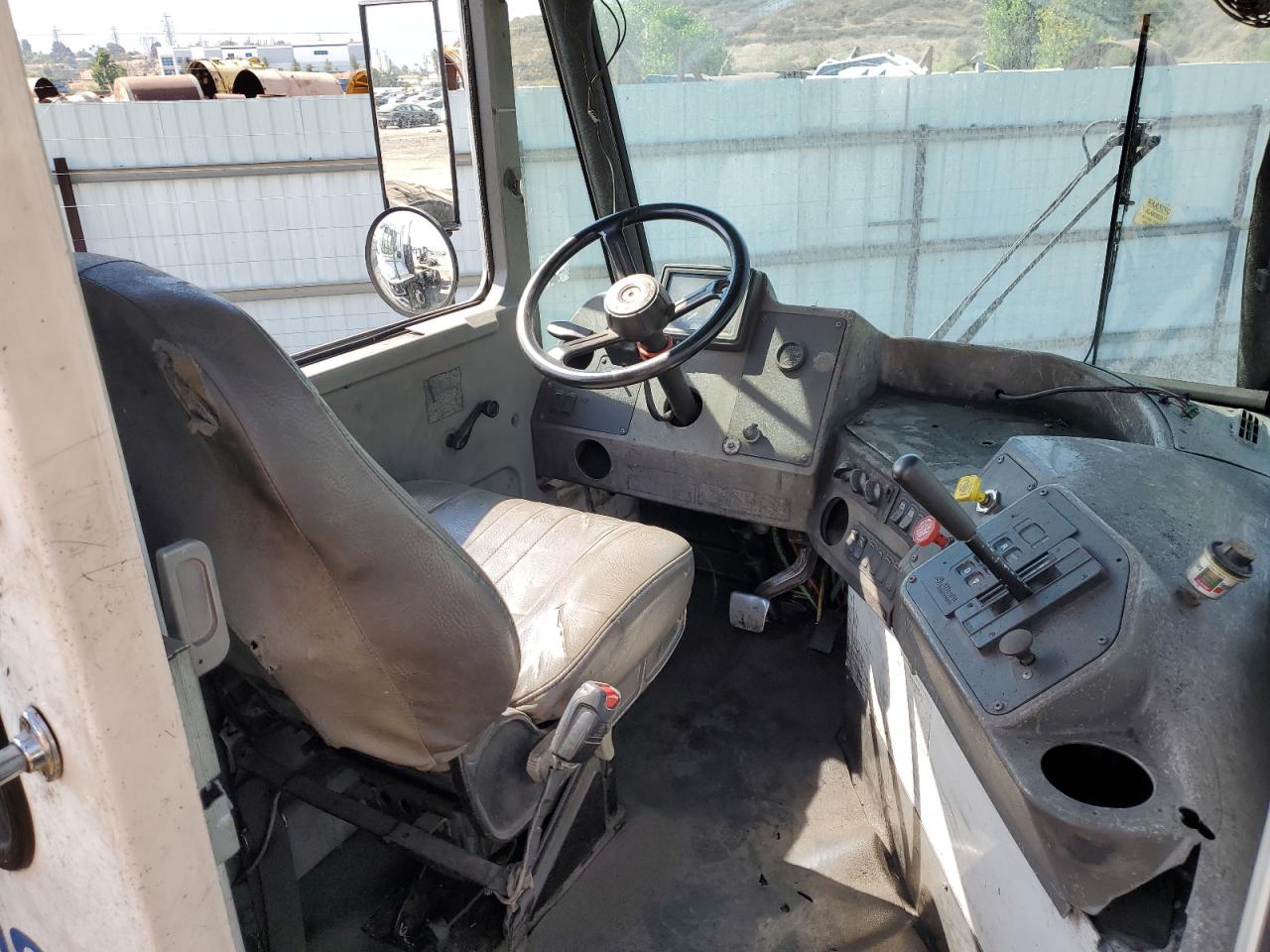 Lot #3231238095 2016 KALMAR OTTAWA4X2