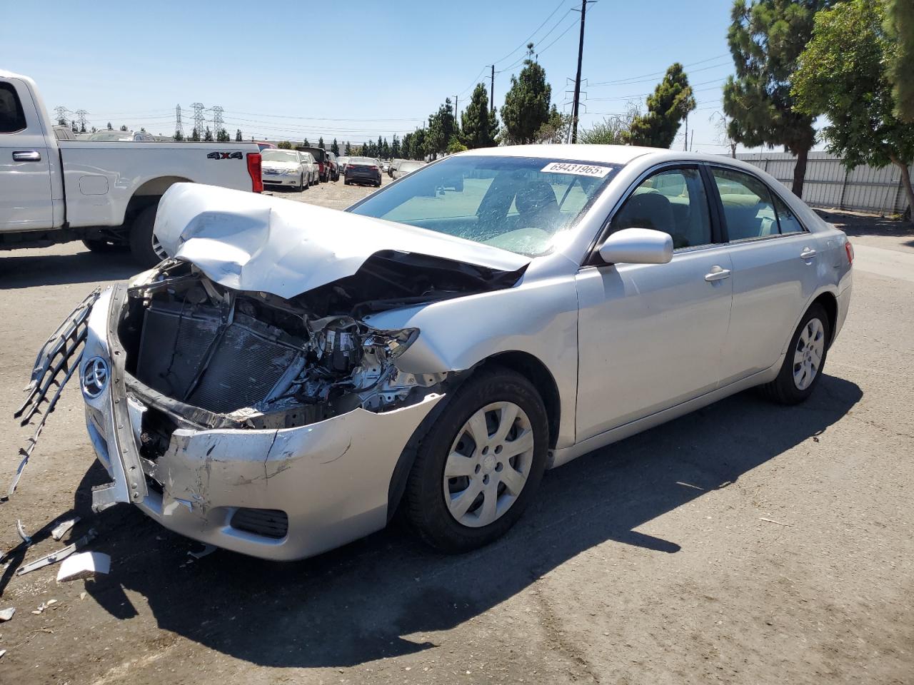 TOYOTA CAMRY BASE