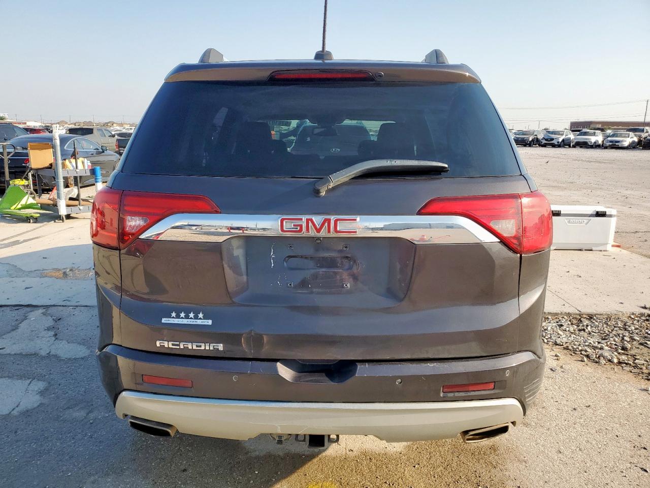 GMC ACADIA DENALI