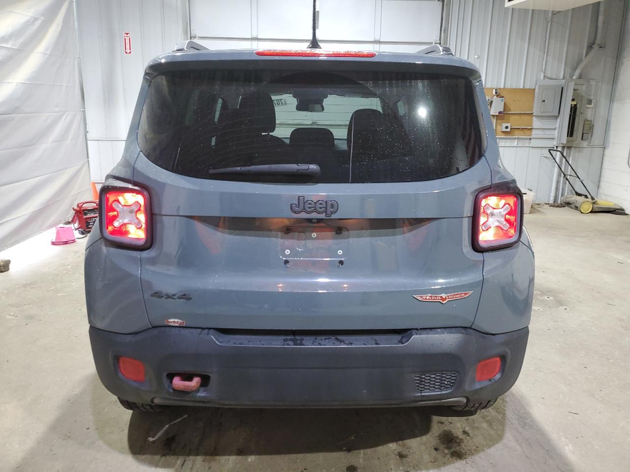 JEEP RENEGADE TRAILHAWK