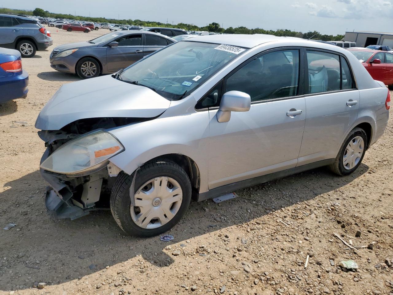 NISSAN VERSA S