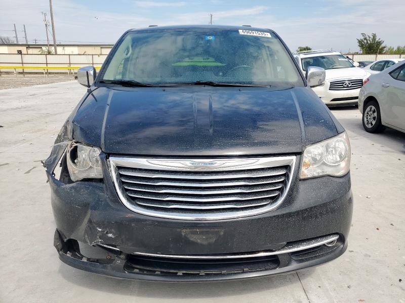 2015 CHRYSLER TOWN & COU - 2C4RC1JG2FR743189