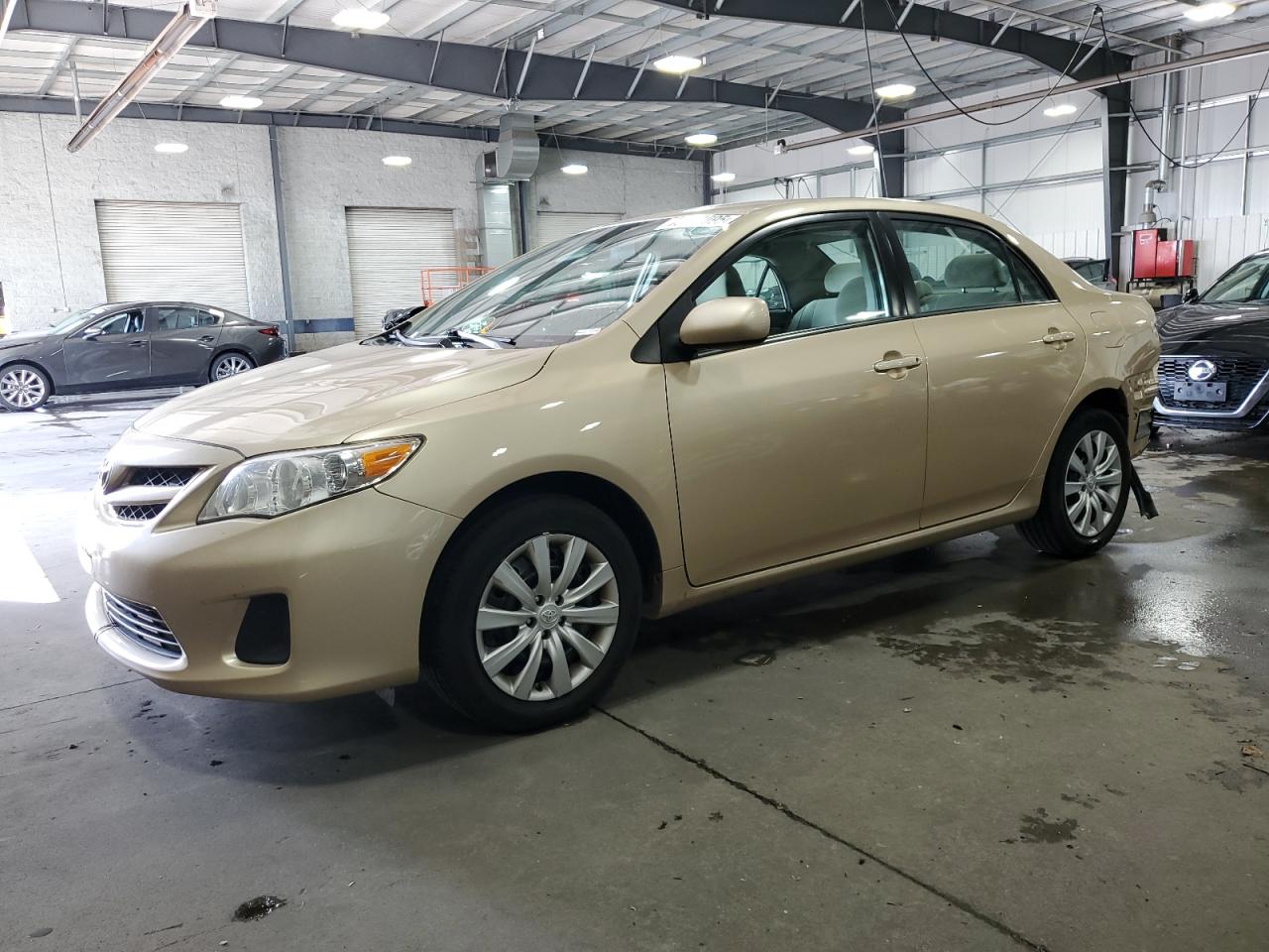 TOYOTA COROLLA BASE