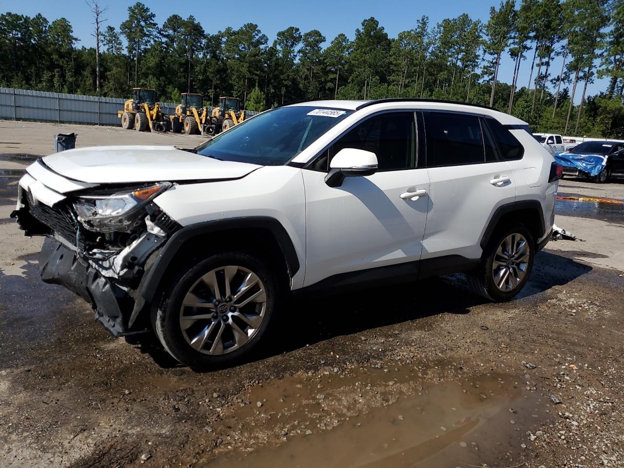 TOYOTA RAV4 XLE PREMIUM