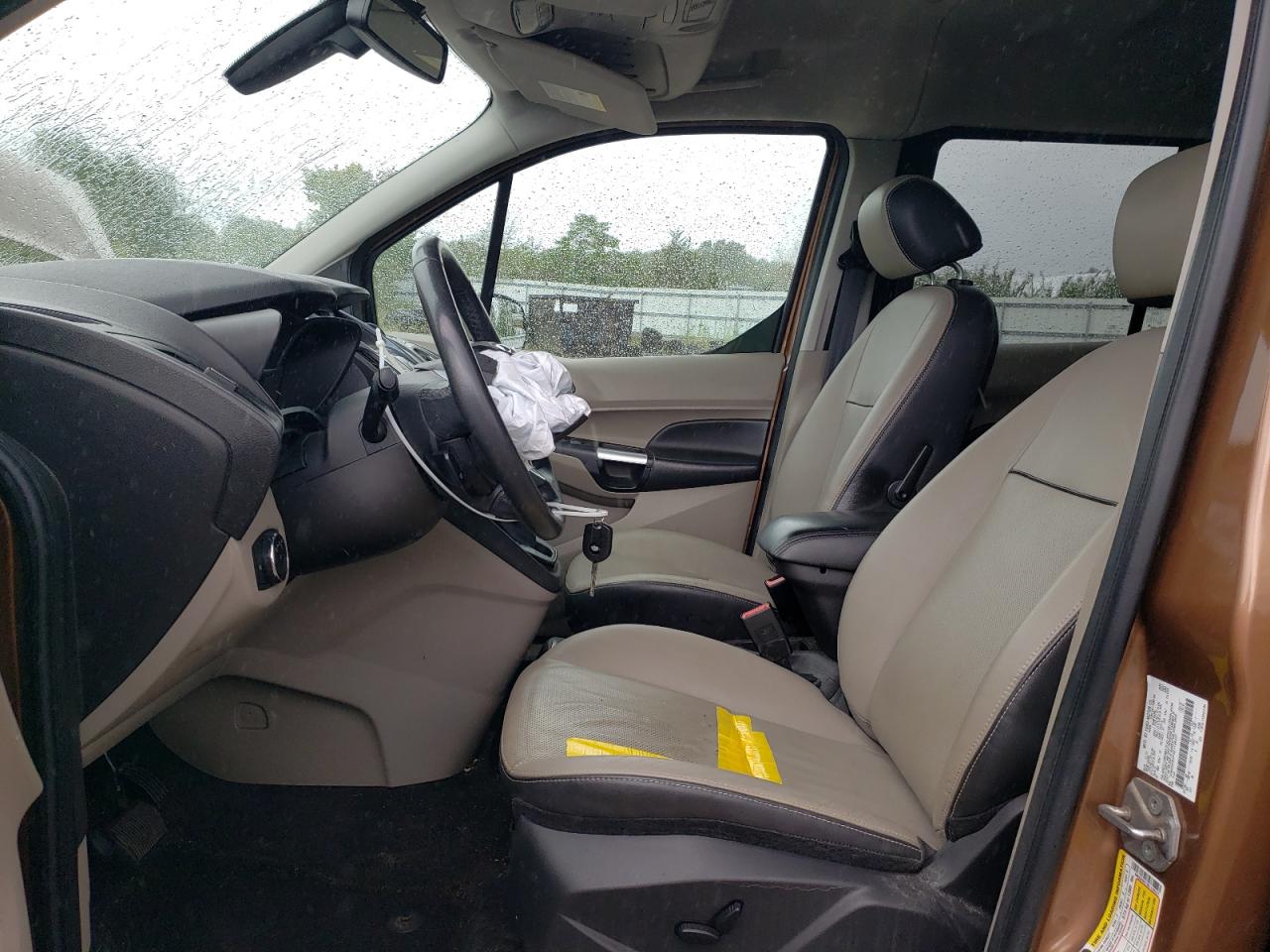 FORD TRANSIT CONNECT TITANIUM