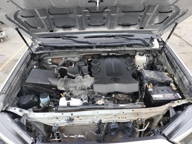 2022 TOYOTA 4RUNNER SR JTEMU5JR9N5972542
