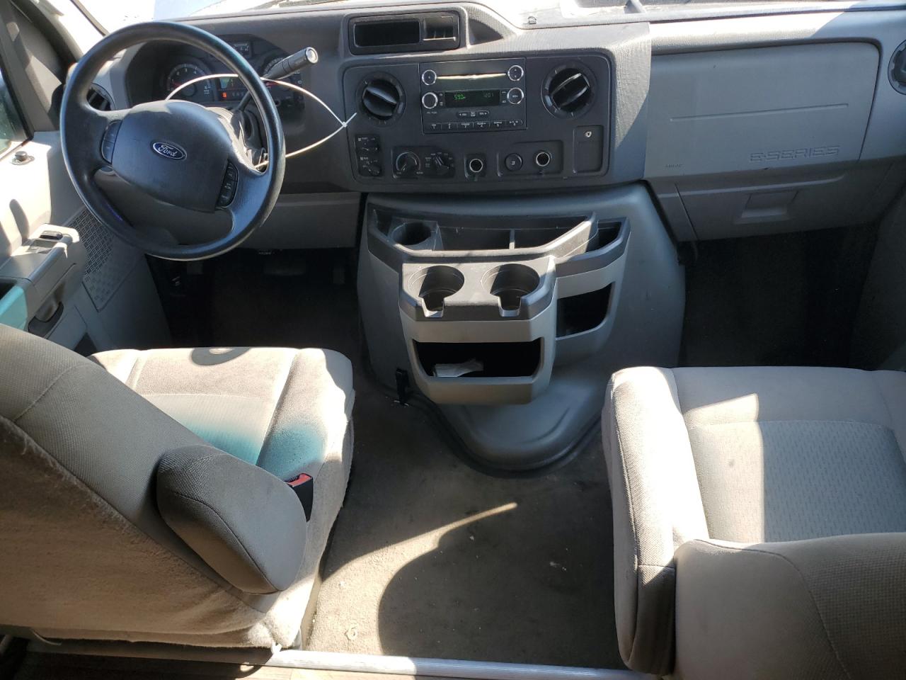 FORD ECONOLINE E350 SUPER DUTY WAGON